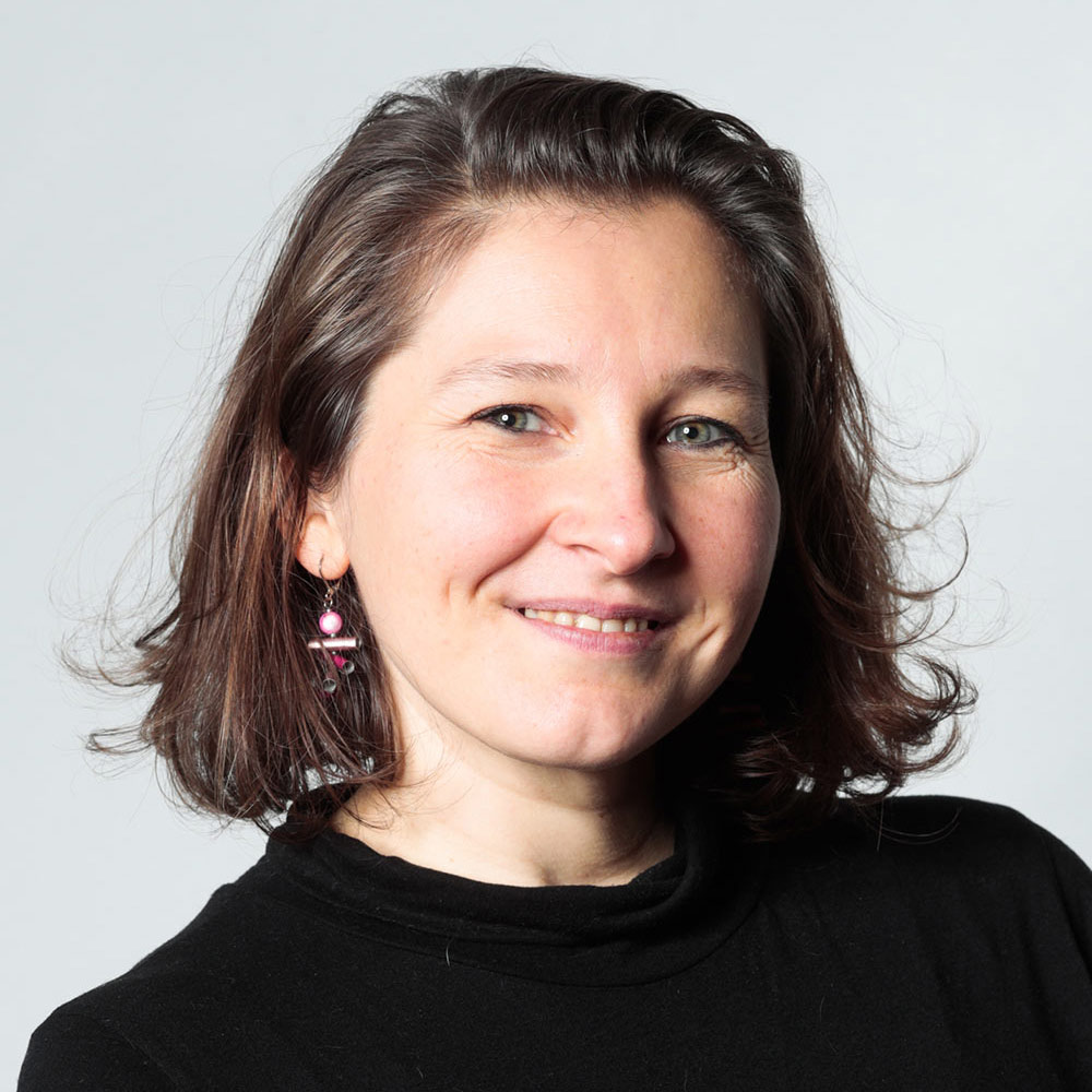 portrait de Delphine BRUNET UI / UX designeur et web développeur